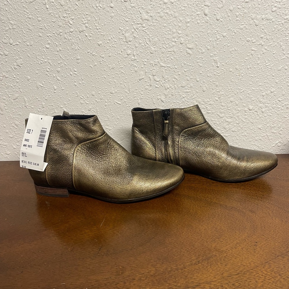 NWT Cole Hann Ankle Boots